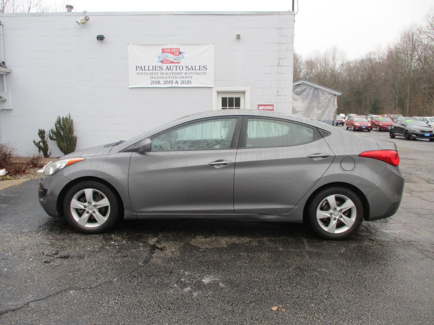 2013 GRAY Hyundai Elantra GLS A/T (5NPDH4AE3DH) with an 1.8L L4 DOHC 16V engine, AUTOMATIC transmission, located at 540a Delsea Drive, Sewell, NJ, 08080, (856) 589-6888, 39.752560, -75.111206 - Photo#2